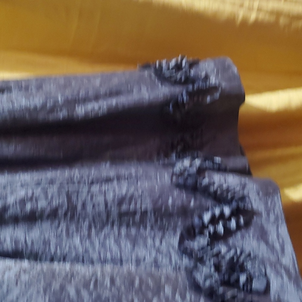 DRESS BARN - Picture 11 of 12